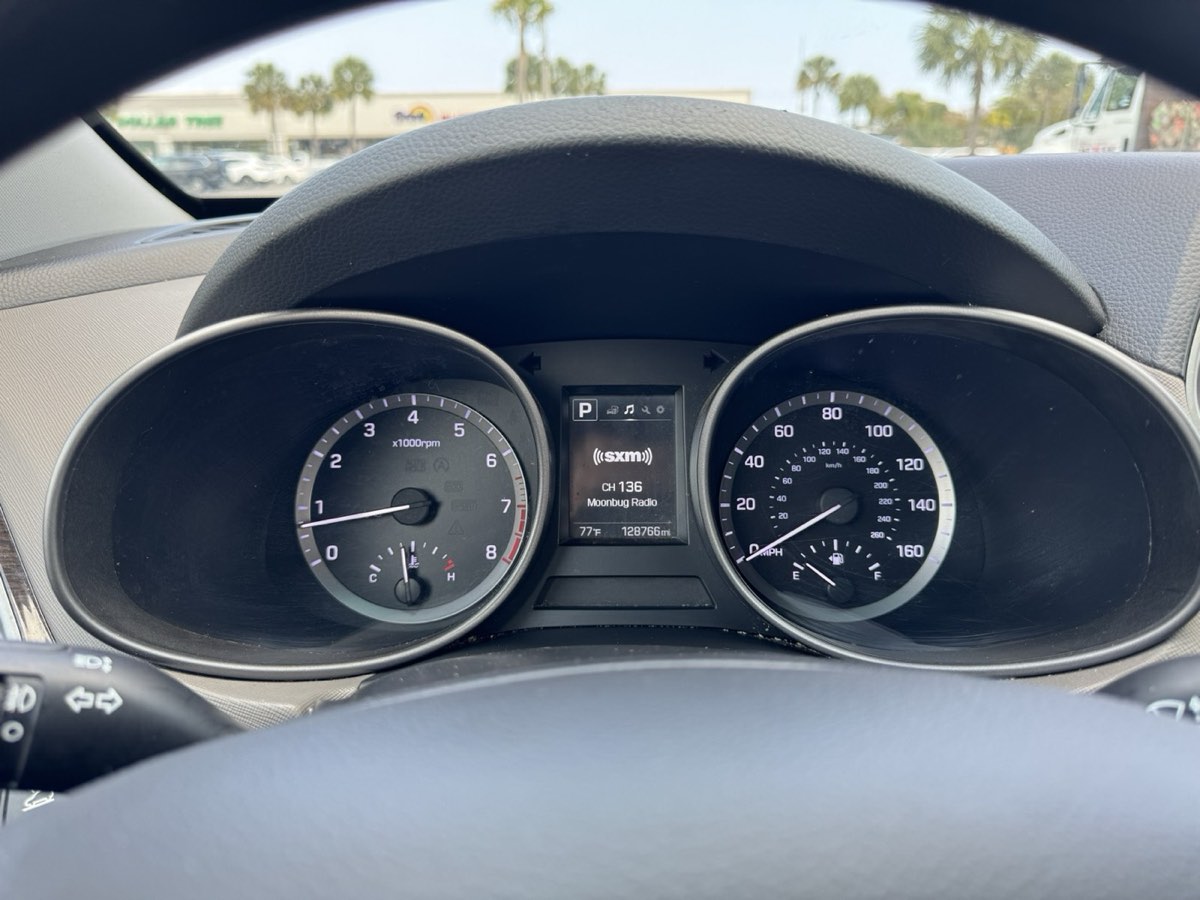 2018 Hyundai Santa Fe Sport view 9