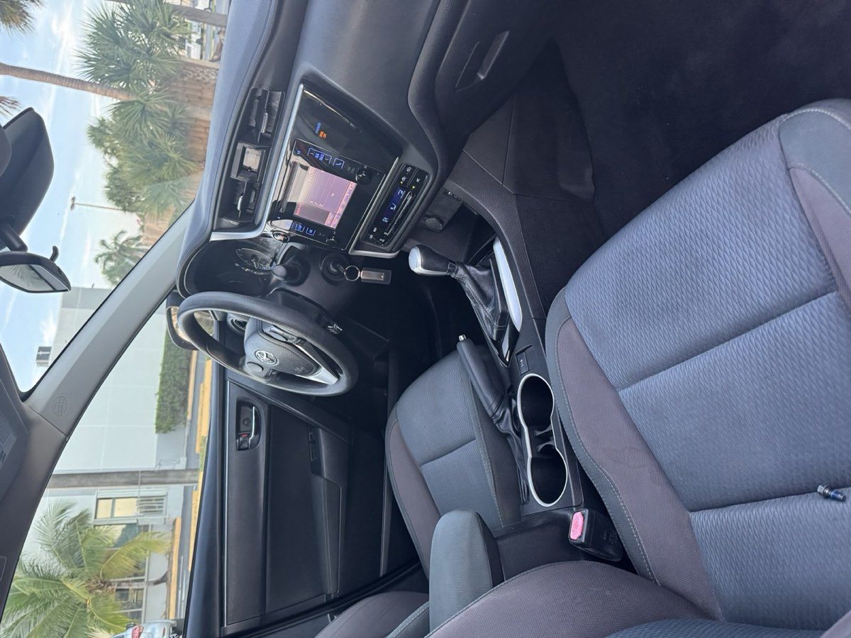 2019 Toyota Corolla view 9