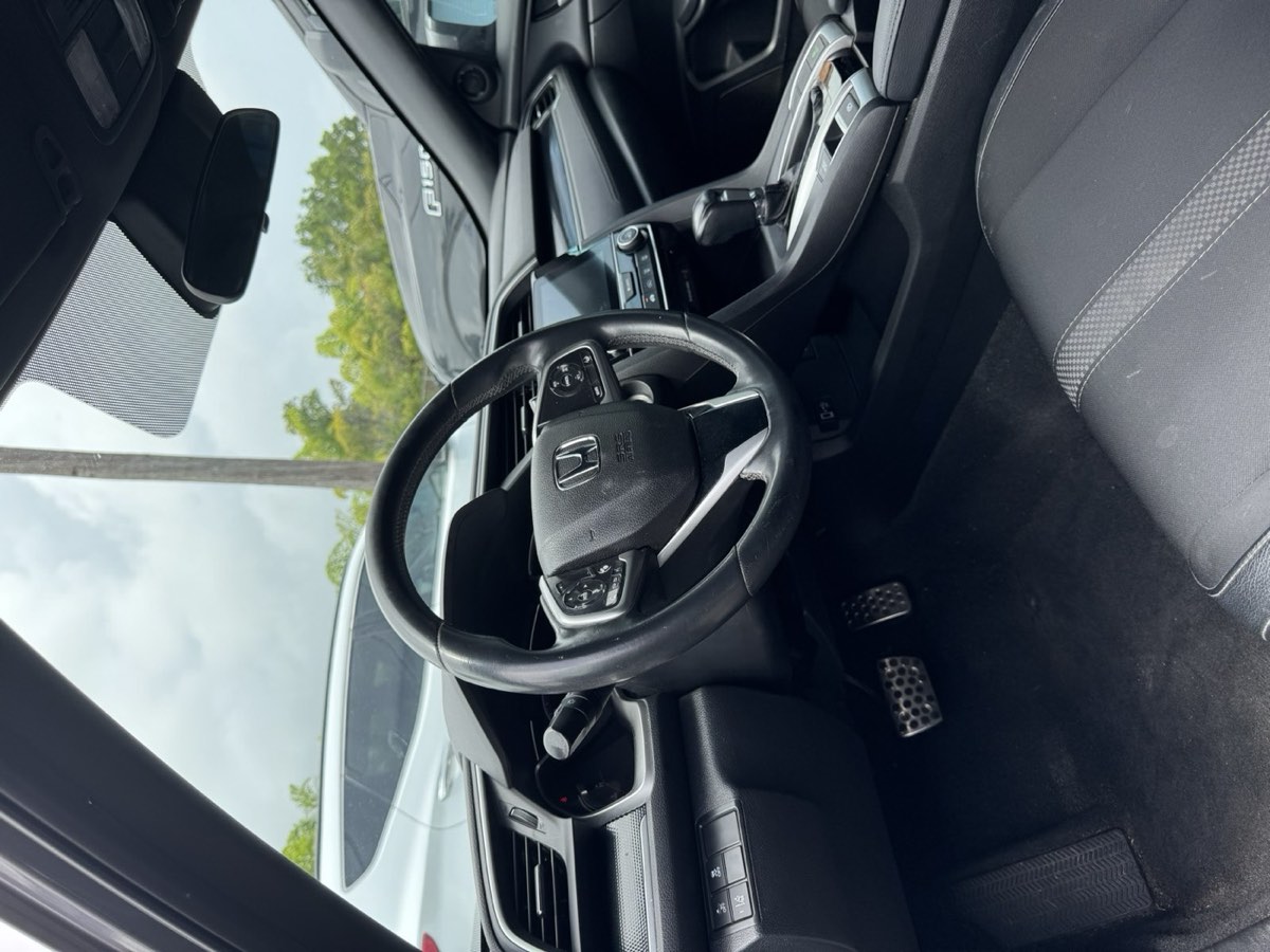 2021 Honda Civic view 4