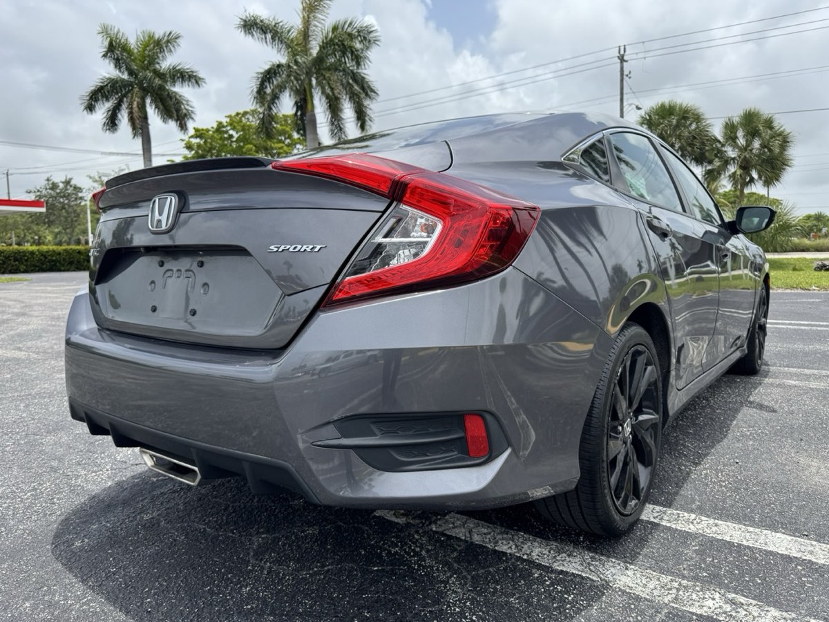 2021 Honda Civic view 5