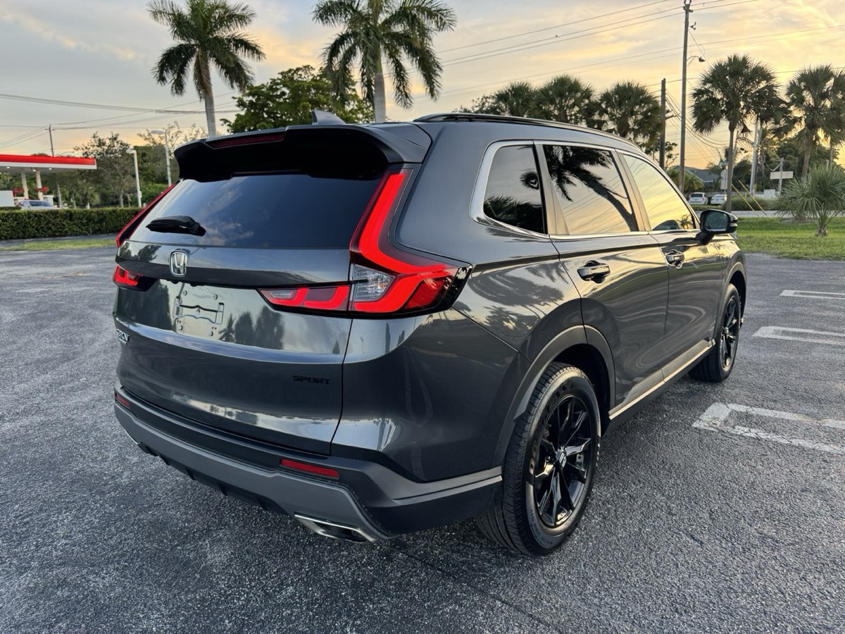 2023 Honda CR-V view 2