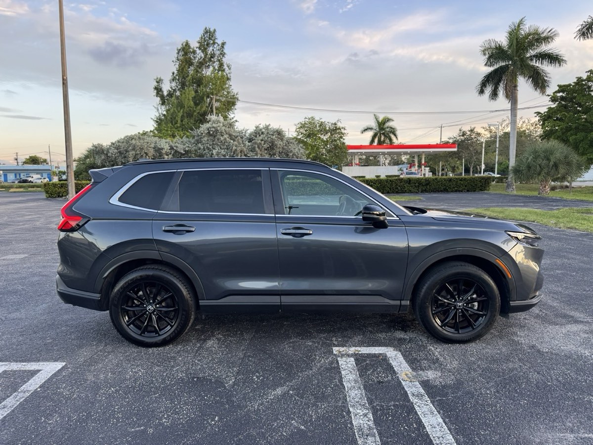 2023 Honda CR-V view 6